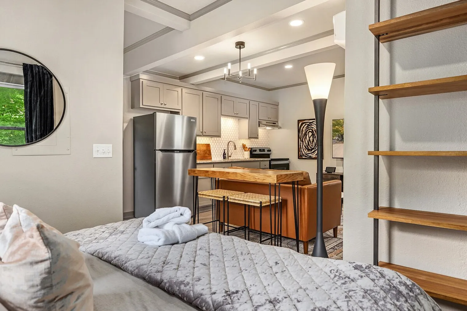 1 bed, 1.0 bath, 398 sqft, $3,000 — Photo 3