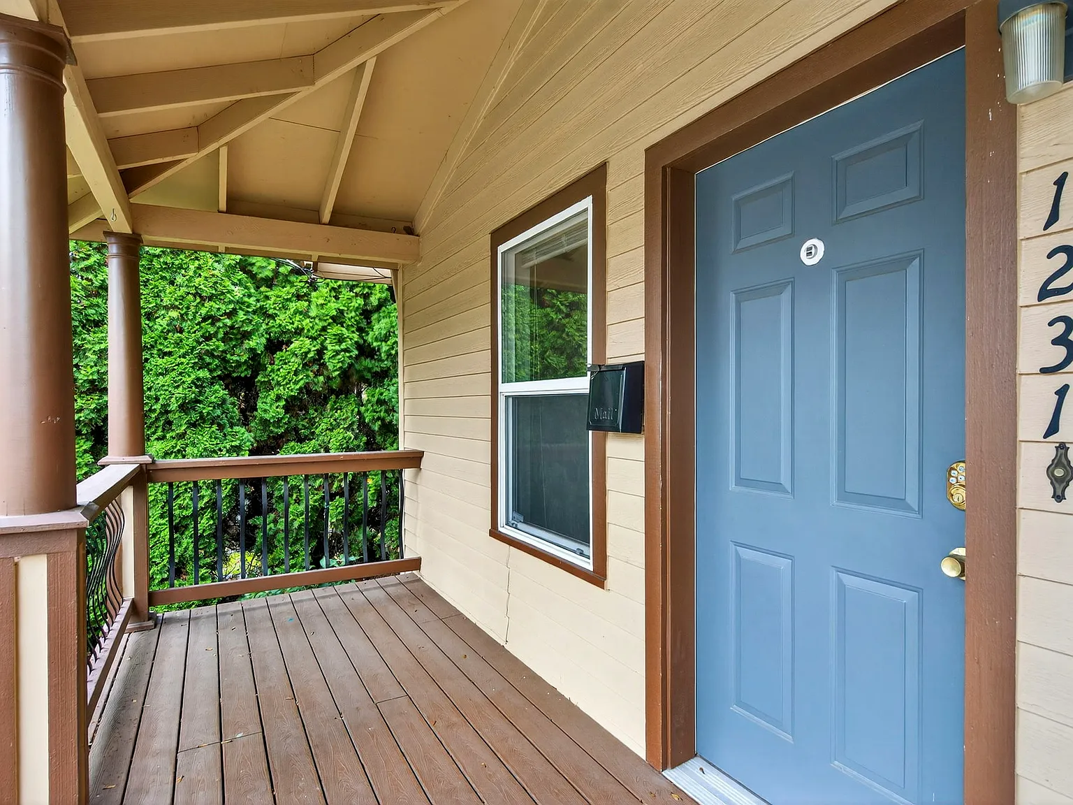 3 bed, 1400 sqft, $2,950 — Photo 3