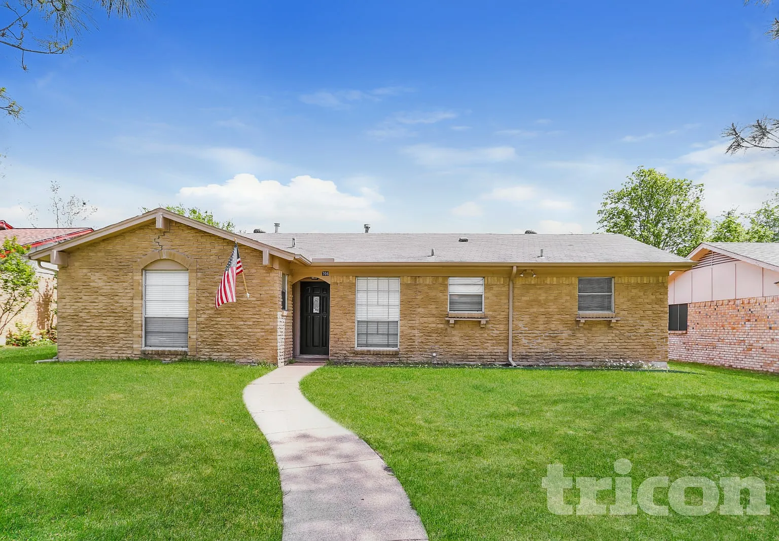706 Waikiki Drive Garland TX — Photo 1