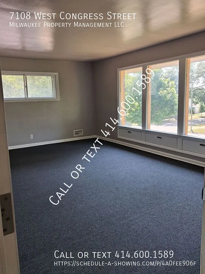 Spacious 3-Bedroom Home with Bright Living Spaces & High-Speed Internet 7108 W Congress St | $1,4... — Photo 4