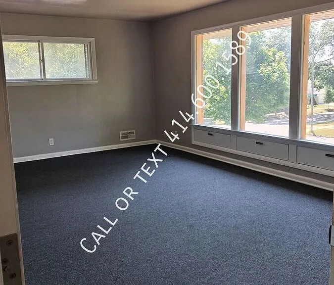 7108 W Congress St — Photo 3