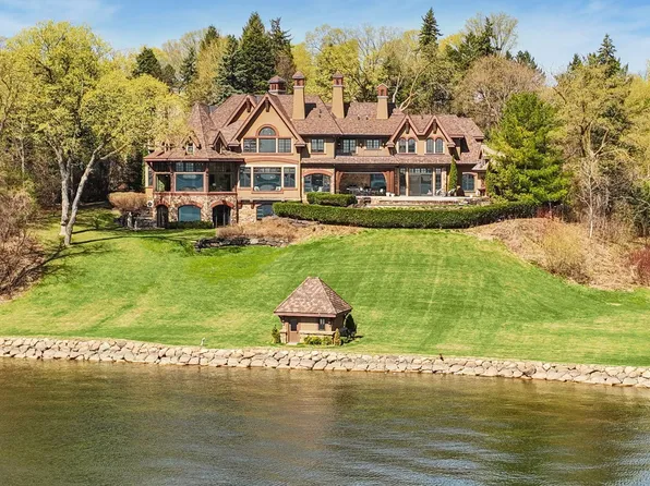 358 Ferndale Rd S, Wayzata, MN 55391