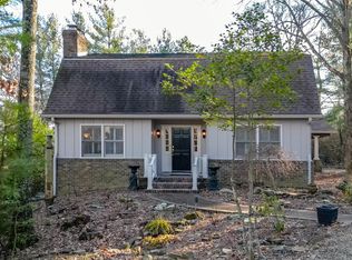 110 E And West Rd, Lookout Mountain, TN 37350