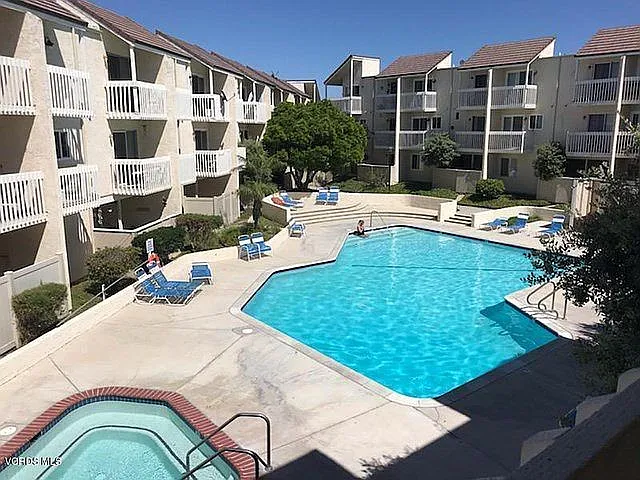 225 S Ventura Rd #100 — Photo 1
