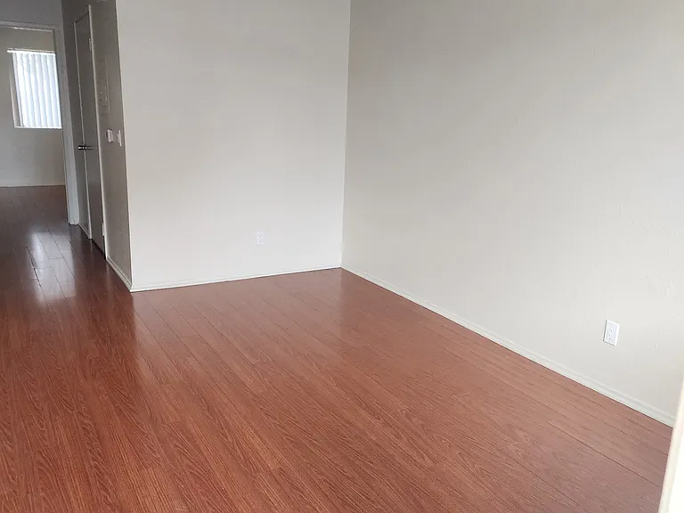16824 Holly Dr #8 — Photo 12
