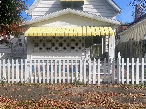 924 24th St, Huntington, WV 25703