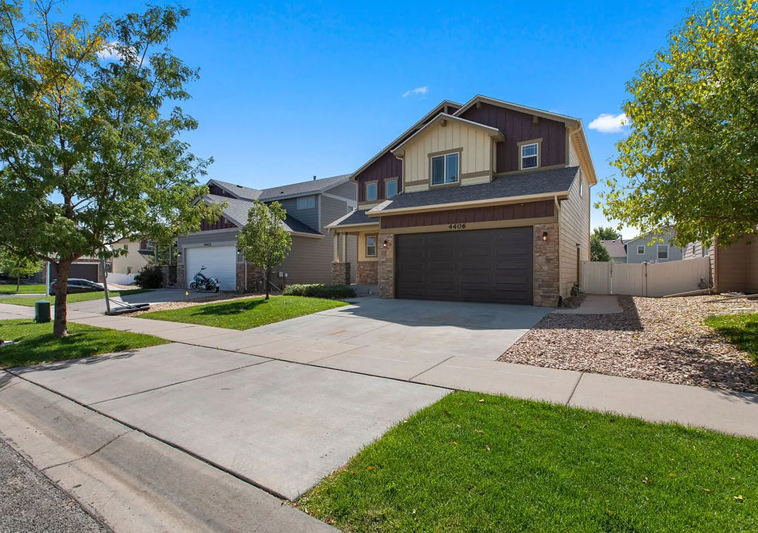 Beautiful 3 Bedroom Home in Evans — Photo 2