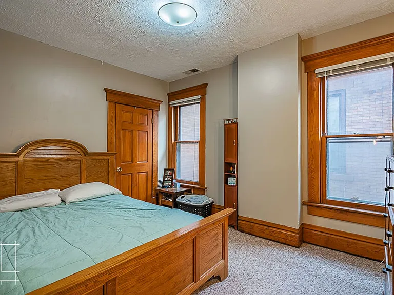 83 King Ave — Photo 8