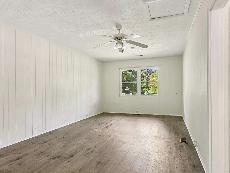 325 Comet Dr — Photo 21