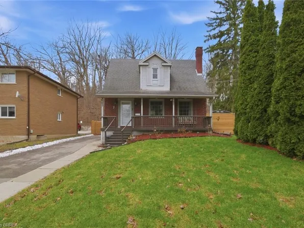 7 Barry Dr, Brantford, ON N3T 1W1