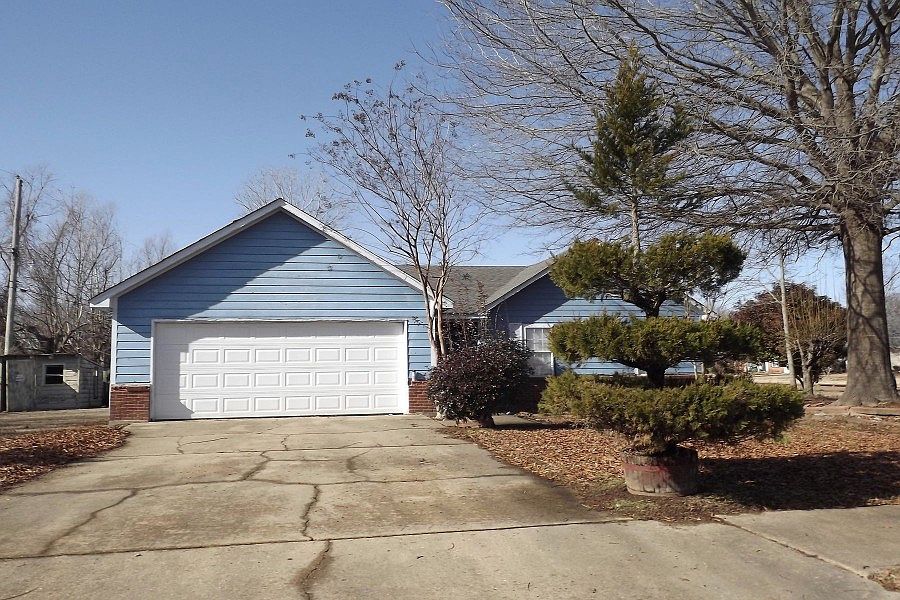 1st image of 7431 Westknoll Dr