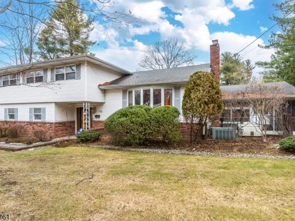 23 Sylvan Way, West Caldwell Twp., NJ 07006