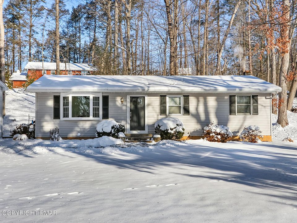 2nd image of 115 Club House Rd