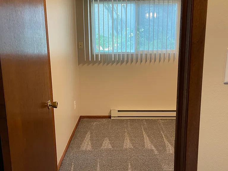 2715 W Euclid Ave #101 — Photo 11