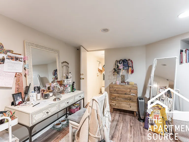 3519 N Reta Ave #1F — Photo 16