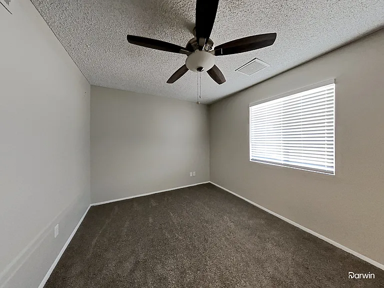 2018 W Meadow Dr — Photo 11
