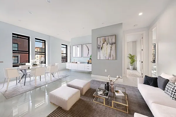 Rented by Compass | media 24