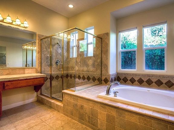 4th image of 2865 Capella Way