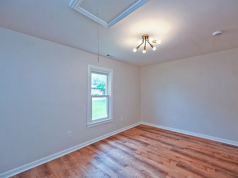 8320 Monroe Ave — Photo 21