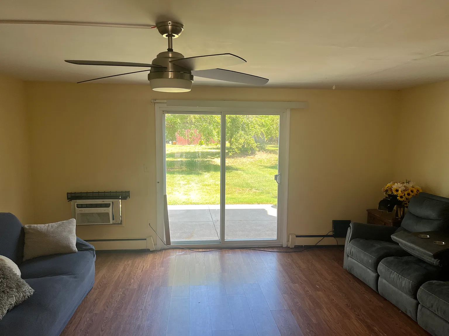 2 bed, 1.5 bath, 1152 sqft, $1,800 — Photo 2
