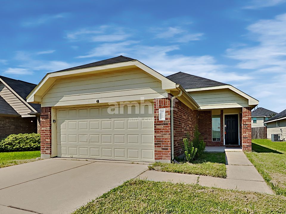 1st image of 8723 Doskocil Dr