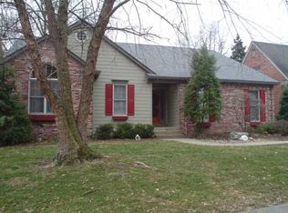 1010 Westgate Pl, Windy Hills, KY 40207