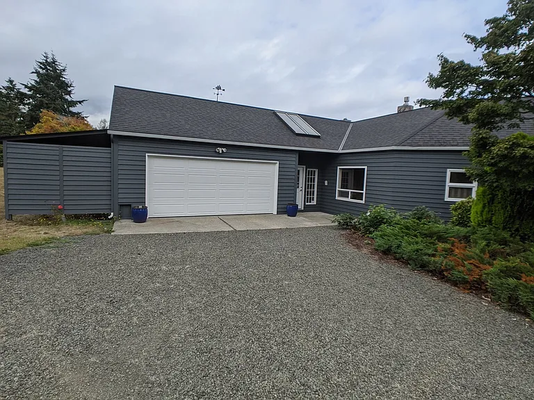 251 Old Schoolhouse Rd — Photo 3