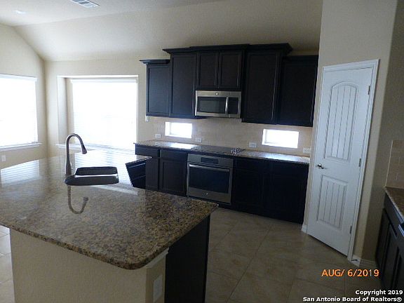 5th image of 117 Fernwood Dr