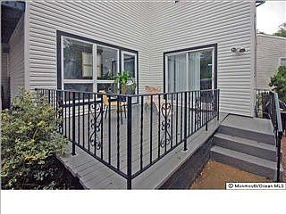 5th image of 315 Beach Dr