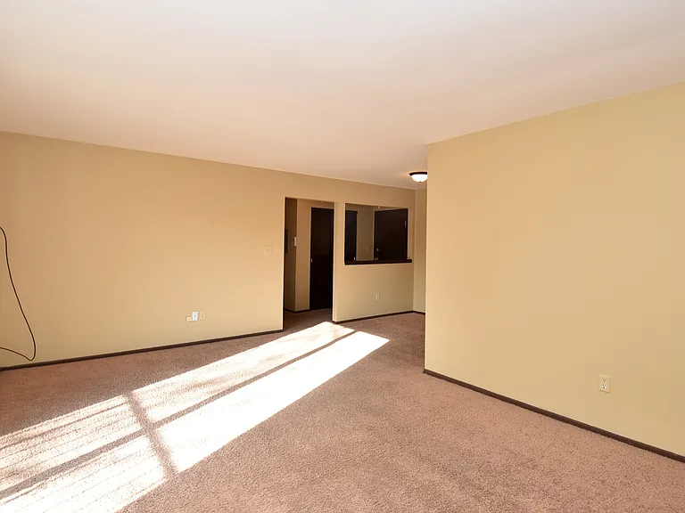7032 W Fond Du Lac Ave #106 — Photo 9