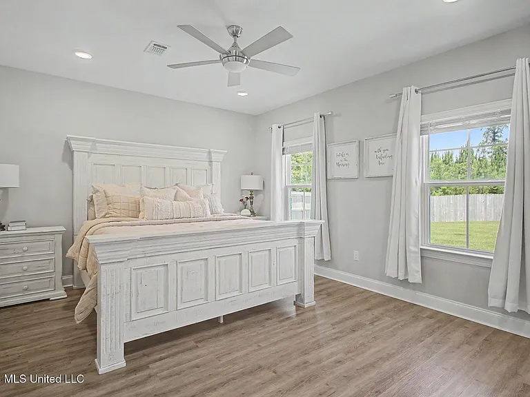 6812 Enclave Ln — Photo 13