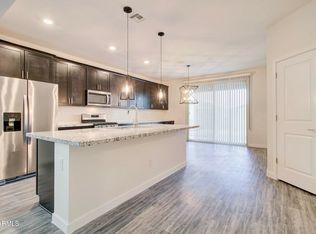 4240 W Crossflower Ave, San Tan Valley, AZ 85144