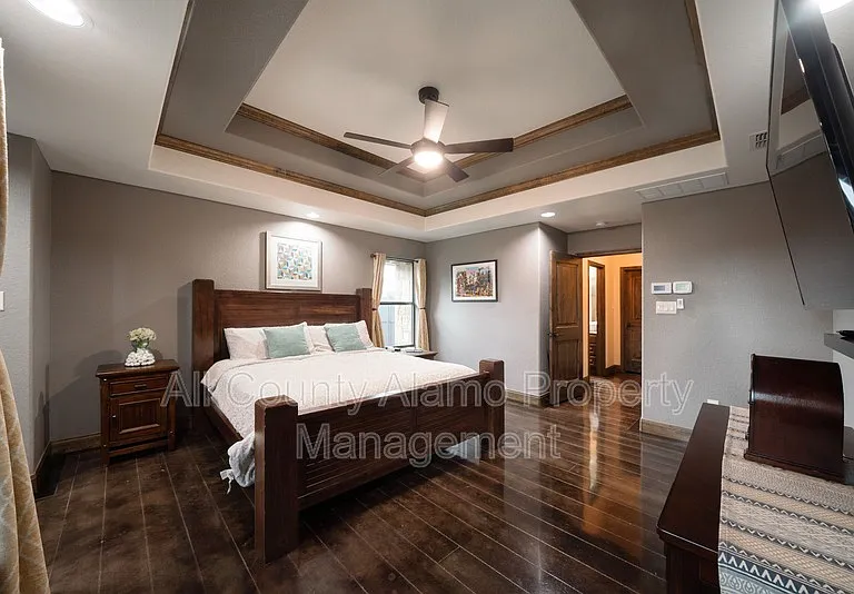 303 Schneider St — Photo 39