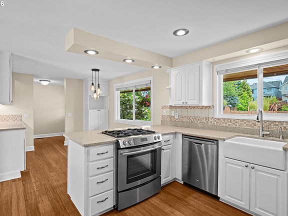 5th image of 6595 SW 207th Ave