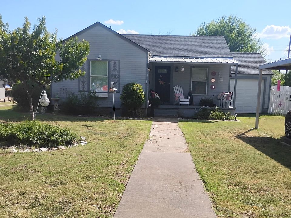 1st image of 605 N 3rd St