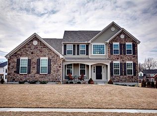 10101 Meadow Woods Ln, Washington Township, OH 45458