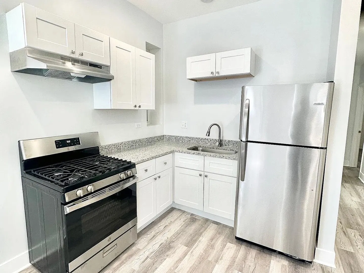2 bed, 950 sqft, $1,595 — Photo 3