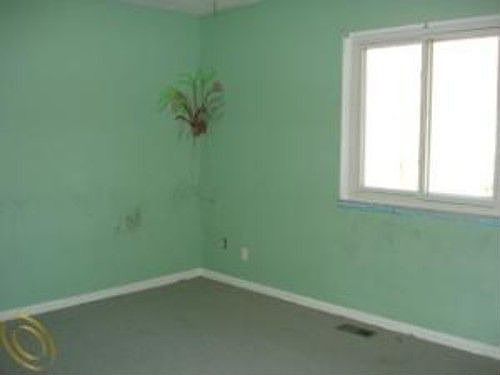 3rd image of 694 Reynolds Dr