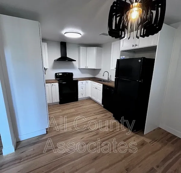 2273 Norman Dr #C — Photo 2