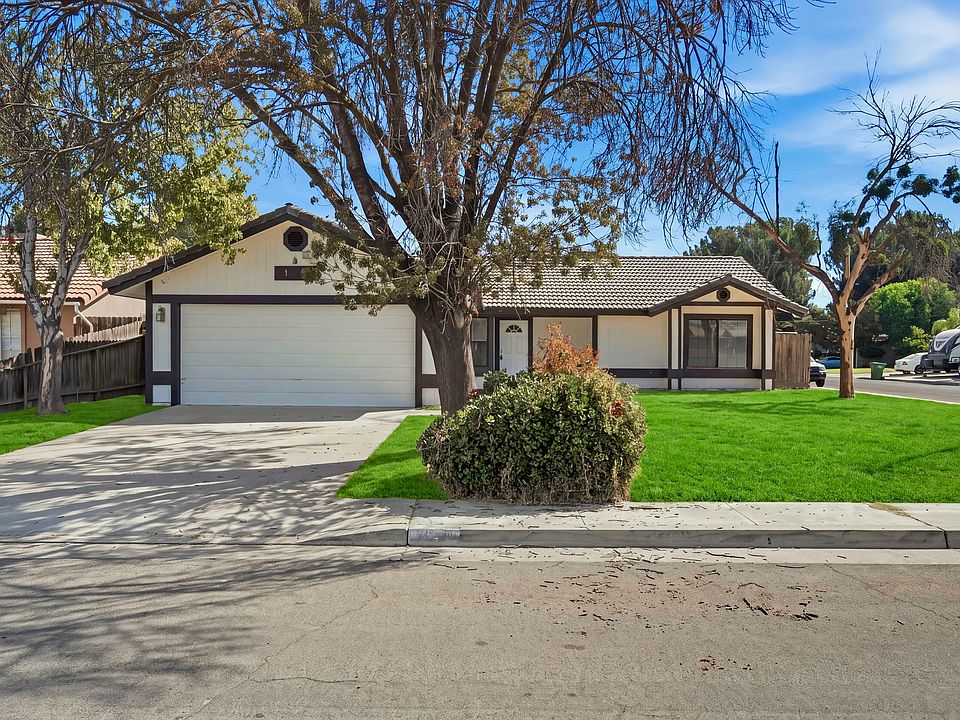 1st image of 166 N Lyndsay Way