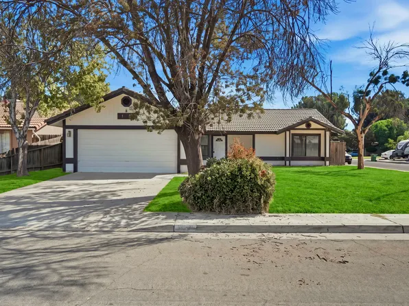 166 N Lyndsay Way, Dinuba, CA 93618