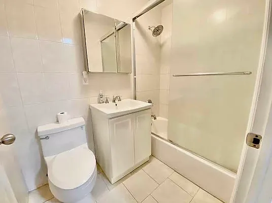 Rented by null | media 37