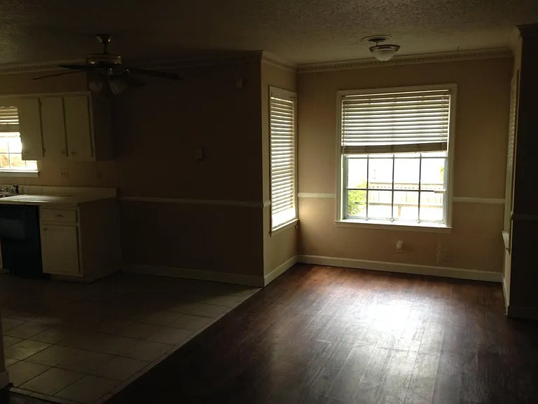 2900 Clearwood Rd — Photo 7