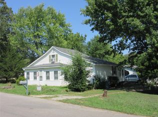 1729 Robert St, Poplar Bluff, MO 63901