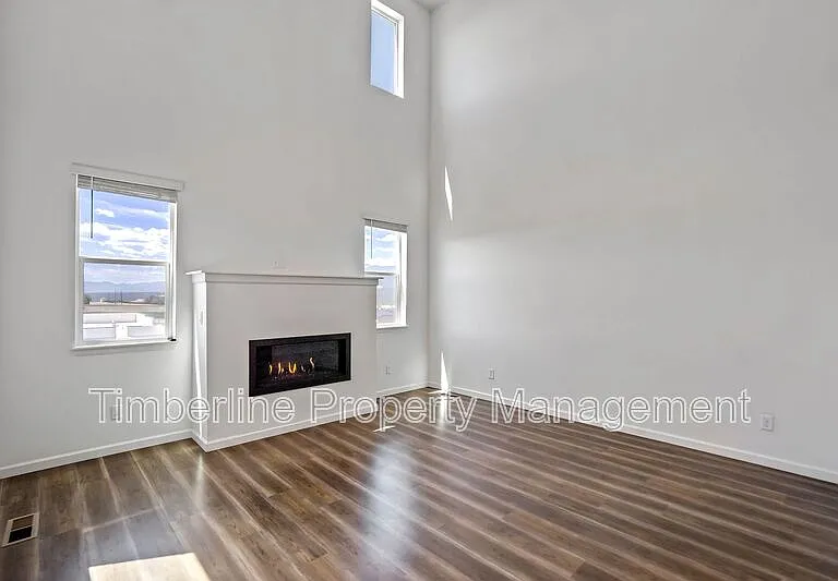 811 Marine Corps Dr — Photo 10