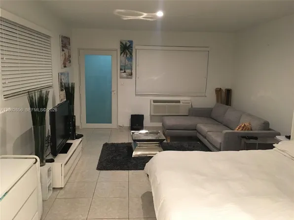 158 Ocean Dr APT 407, Miami Beach, FL 33139