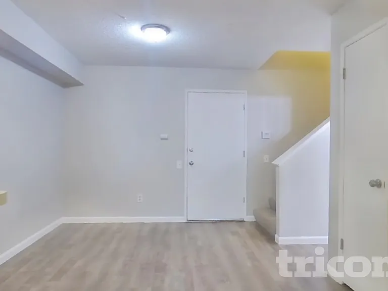 7617 Roberta Ln — Photo 4