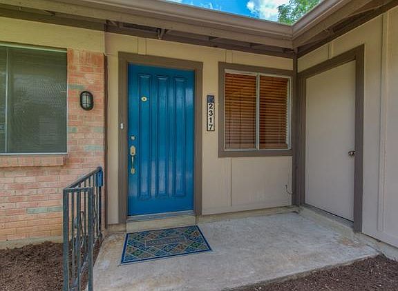 3rd image of 2317 Campden Dr