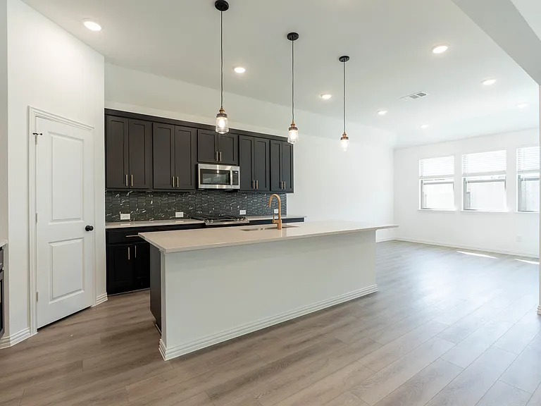 1532 Bushman Ln — Photo 13