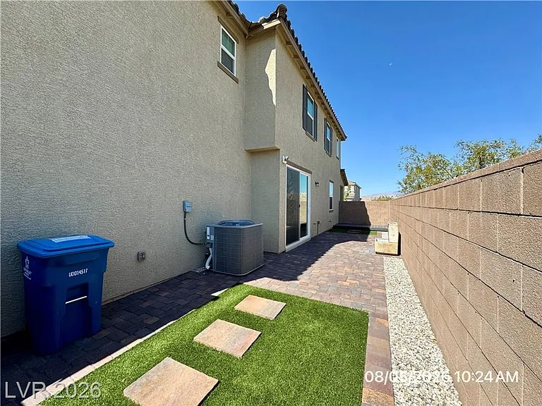 2602 Cava Tirreni St — Photo 4